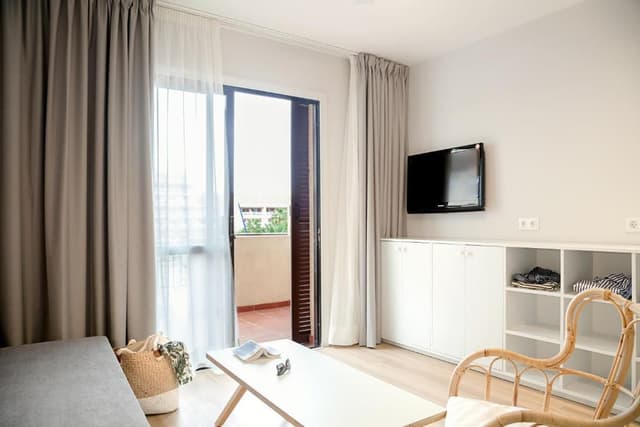 Apartamento Superior (2 Adultos + 1 Niño)