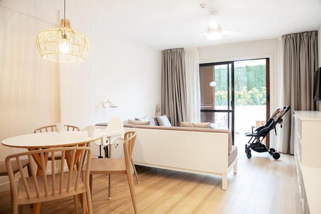 Apartamento Superior (2 Adultos + 2 Niños)