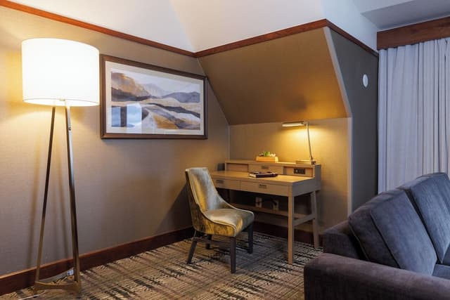 Black Diamond Floor, Executive Suite, 1 King Bed, Non Smoking, Business Lounge Access