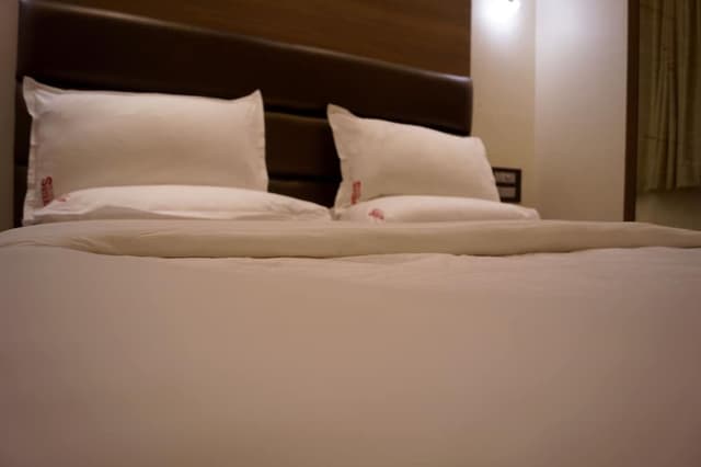 Special Triple Bed Room AC