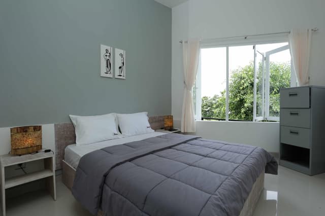 RedDoorz Room