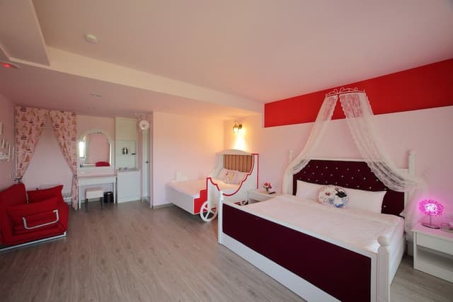 Standard Quadruple Room (Carriage)