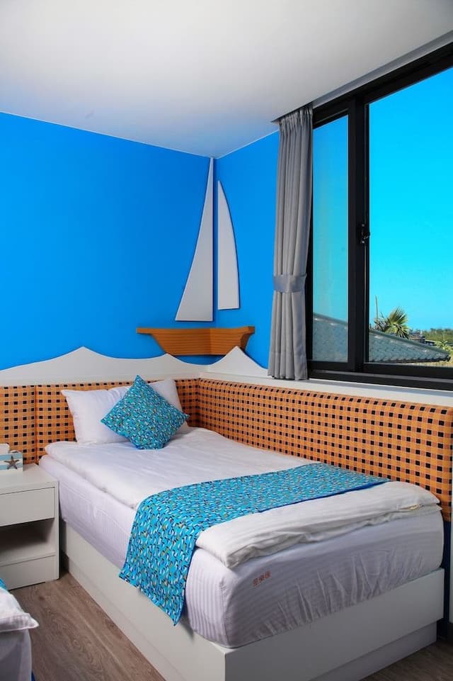 Standard Triple Room (Ocean)