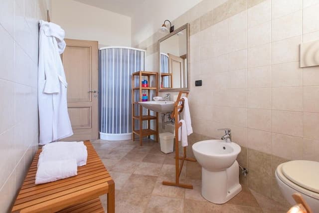 Basic Villa, 5 Bedrooms