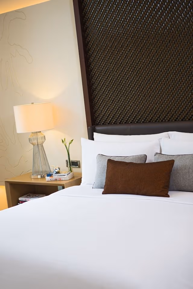 Grand Room, 1 King Bed, Ocean View