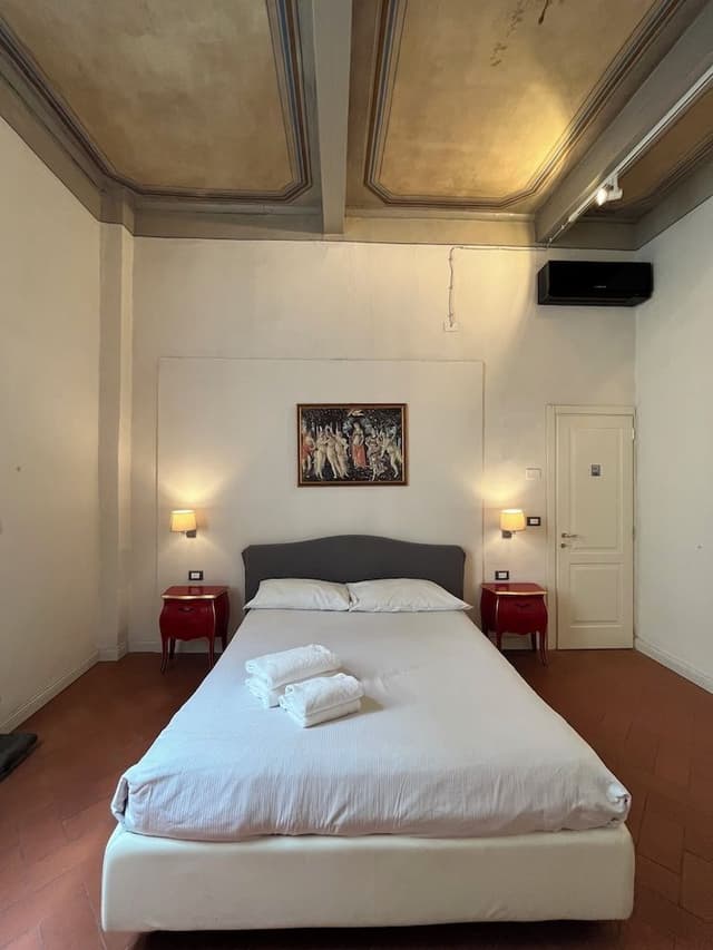 Double Economy, 1 double bed (Cimabue) external private bathroom