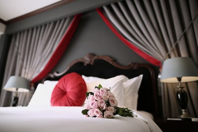 The Scarlett Suite