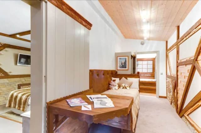 Suite, Terrace (Lily)