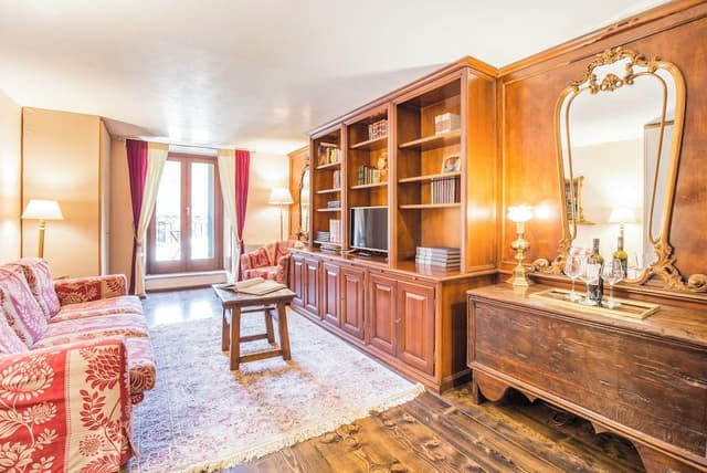 Exclusive Suite, City View