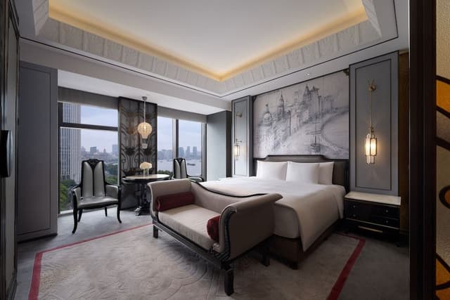 Shanghai Bund View Room