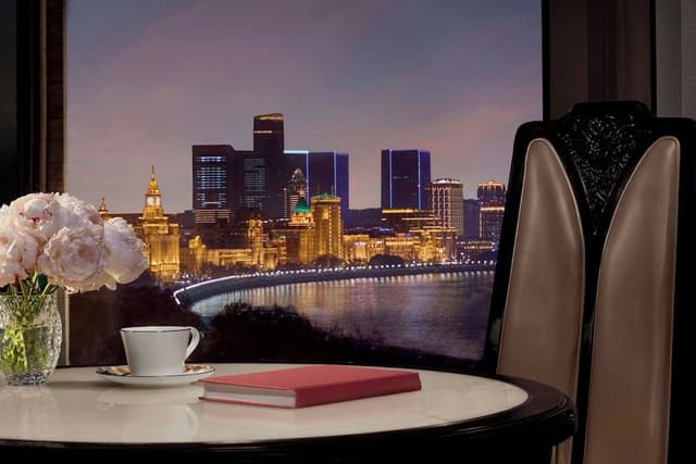 Shanghai Bund View Room
