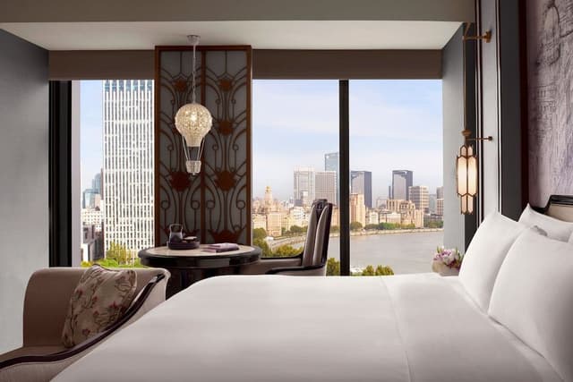 Shanghai Bund View Room