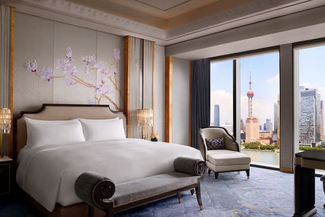 Grand Room, 1 King Bed, River View (Tower)