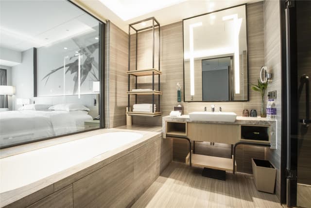 KING PREMIUM FAMILY ROOM