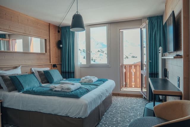 Superior Double Room, Slope View