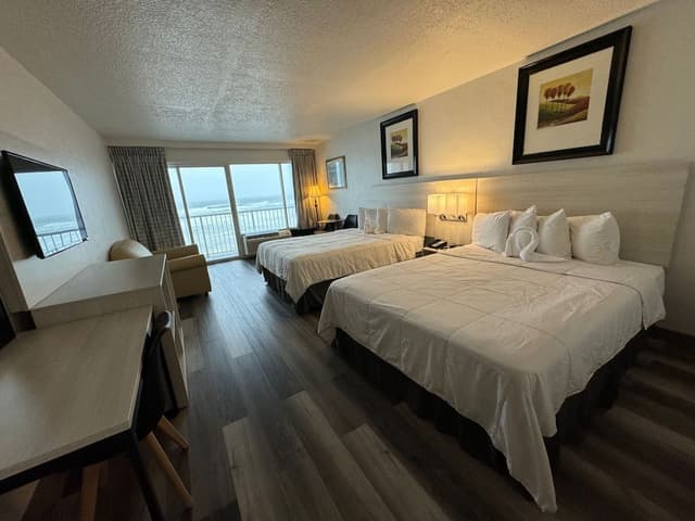 Standard Room, 2 Queen Beds, Kitchenette, Oceanfront