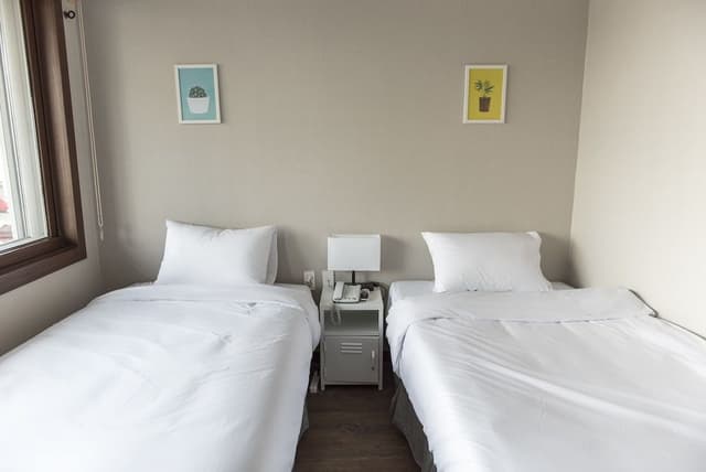 Economy Twin Room