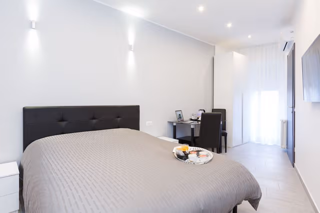 Double Room, 1 Queen Bed, Non Smoking, Private Bathroom