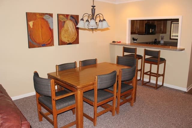 Deluxe Condo, 2 Bedrooms