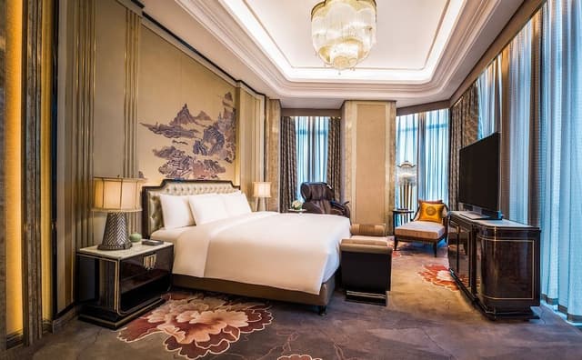 Executive Studio Suite