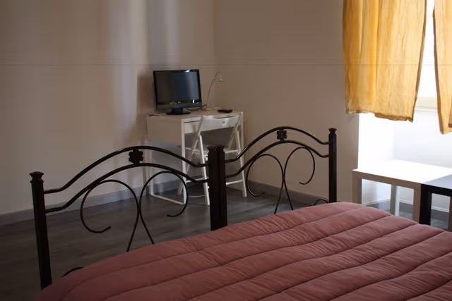 Basic Triple Room, 1 Bedroom, Private Bathroom
