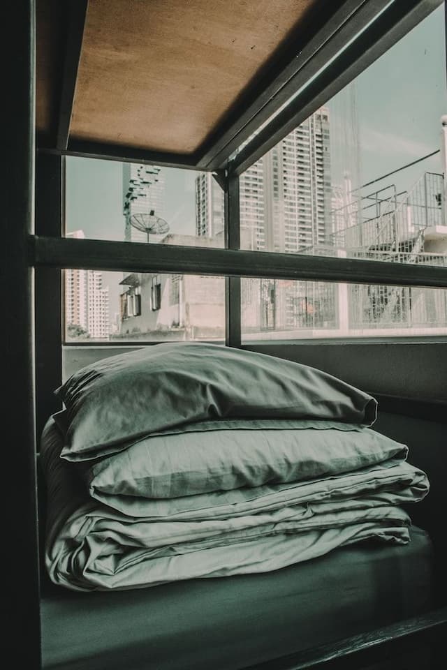 8 Bunk beds - 8 Beds Mixed Dormitory with Curtain, City View