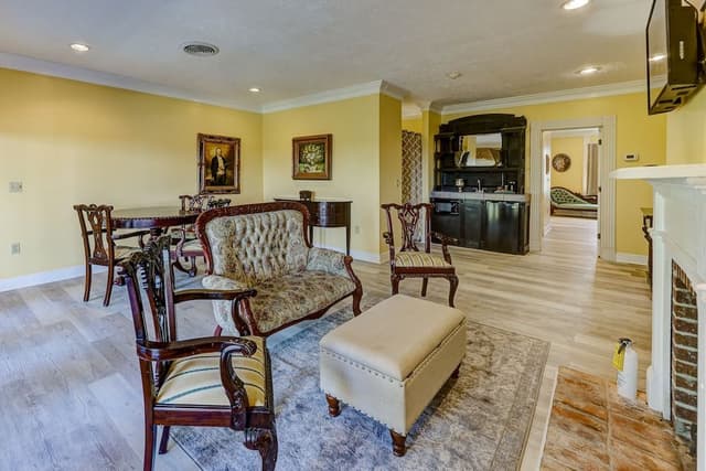 Riverview Suite #34