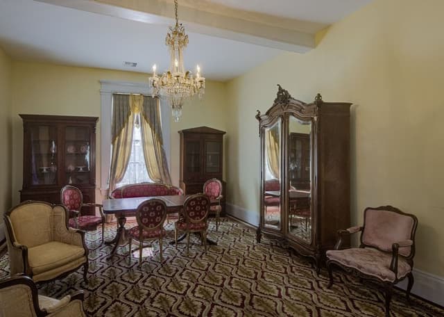 John and Elizabeth Klein's Grand Suite #9