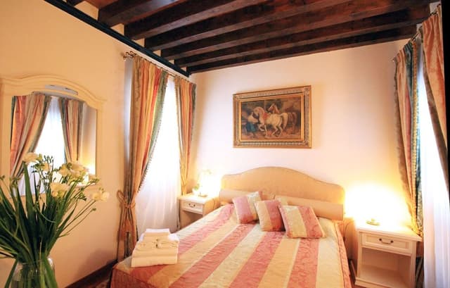 Classic Double Room