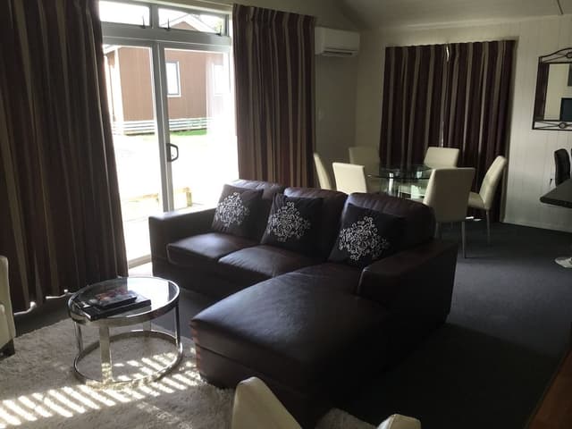 Executive Chalet, 3 Bedrooms, Jetted Tub