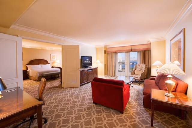 Signature King Suite