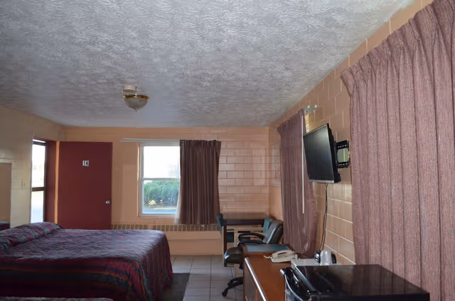 Standard Room, 1 Queen Bed, Non Smoking