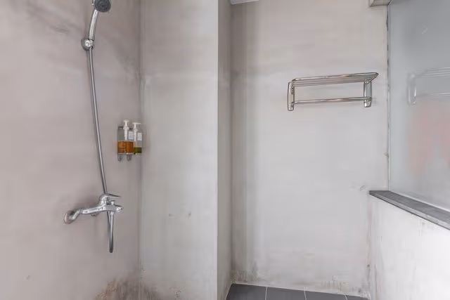Classic Double Room (with balcony)