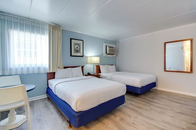 Standard Room, Multiple Beds (Street View)