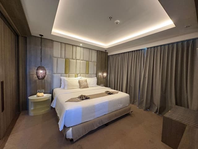 2BR Penthouse Diamond