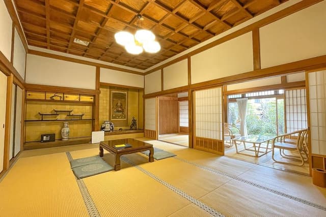 Family Room, Non Smoking, Shared Bathroom (1F)