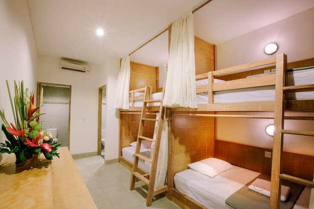 Mixed Dormitory (Price Per Bed)