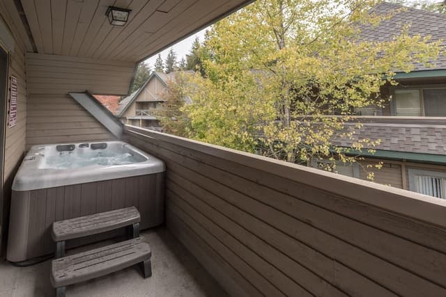 Townhome, 3 Bedrooms with Balcony (Unit 20)