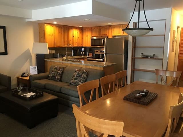 Townhome, 3 Bedrooms with Balcony (Unit 40)