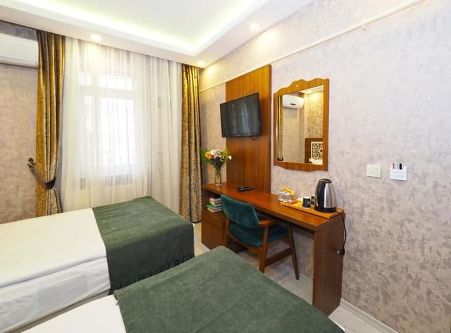 Standard Twin Room