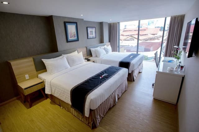 Avanti Family Room