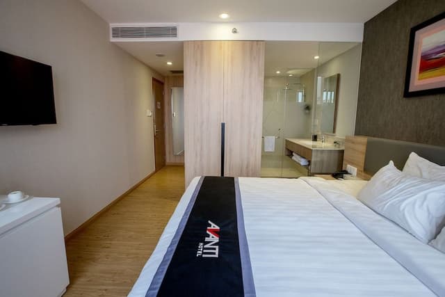 Avanti Family Room