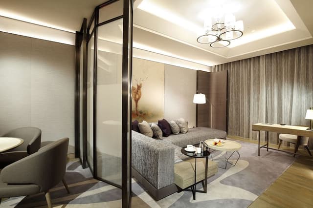 Royal Suite