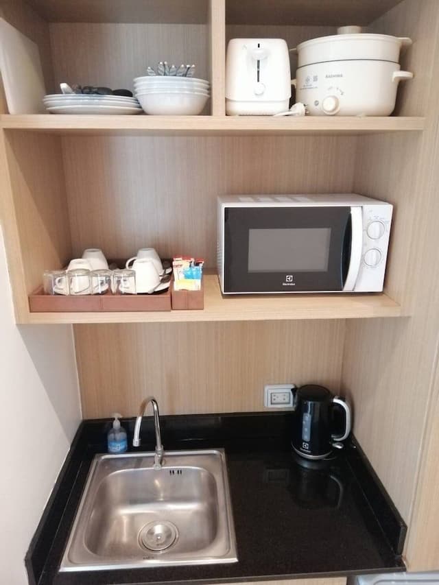 1 Bedroom Pool Suite