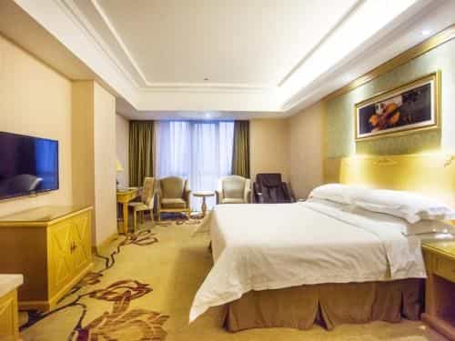Vienna Hotel Xuzhou Pengcheng Square Metro Station Vienna Hotel Xuzhou Pengcheng Square Metro Station