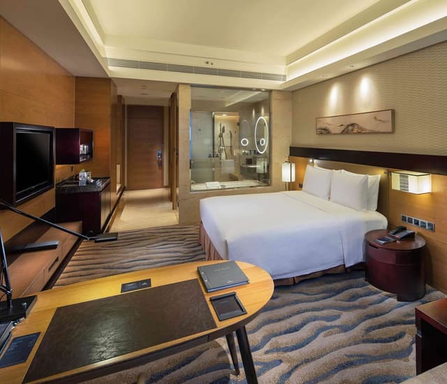 KING EXECUTIVE ROOM WITH LOUNGE ACCESS