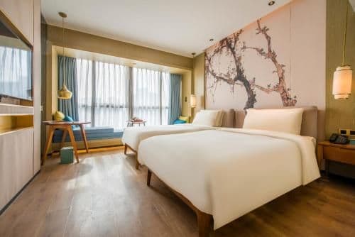 Jimu Twin Room with River View