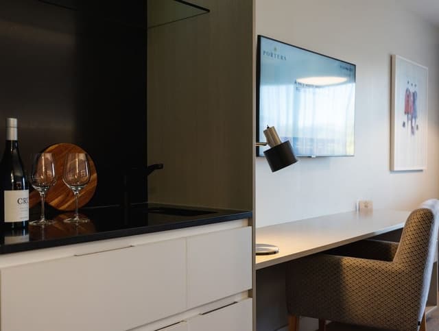Deluxe Accessible Room