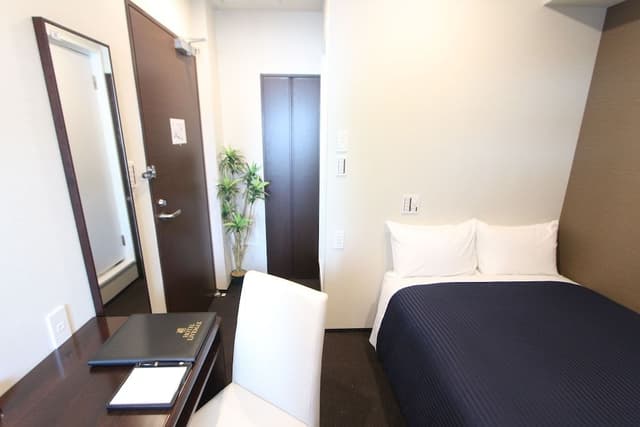 Single Room, Smoking (Dog Friendly)