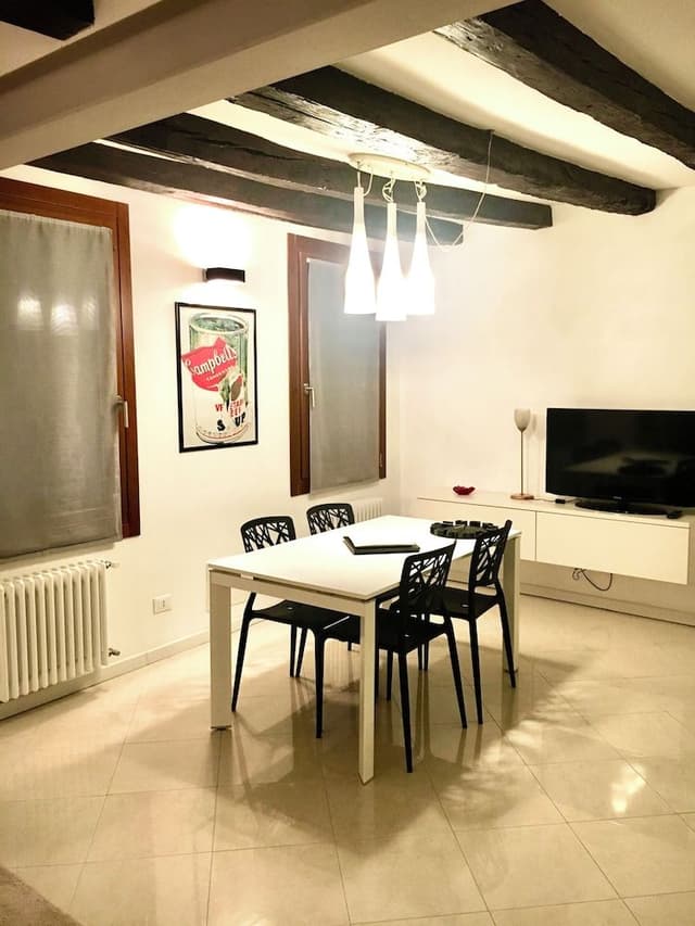 Design Apartment, Multiple Beds, Kitchen